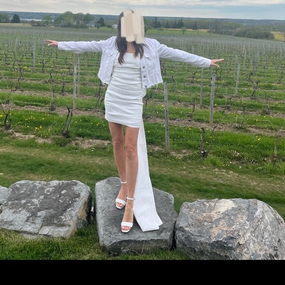 Gorgeous bachelorette Bridal dress - Picture 4 of 4